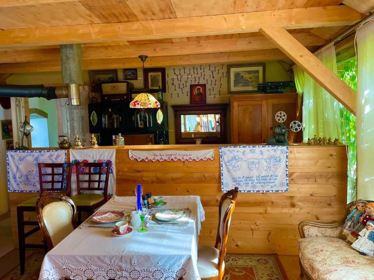 Villa Luca Mosonmagyaróvár Buitenkant foto